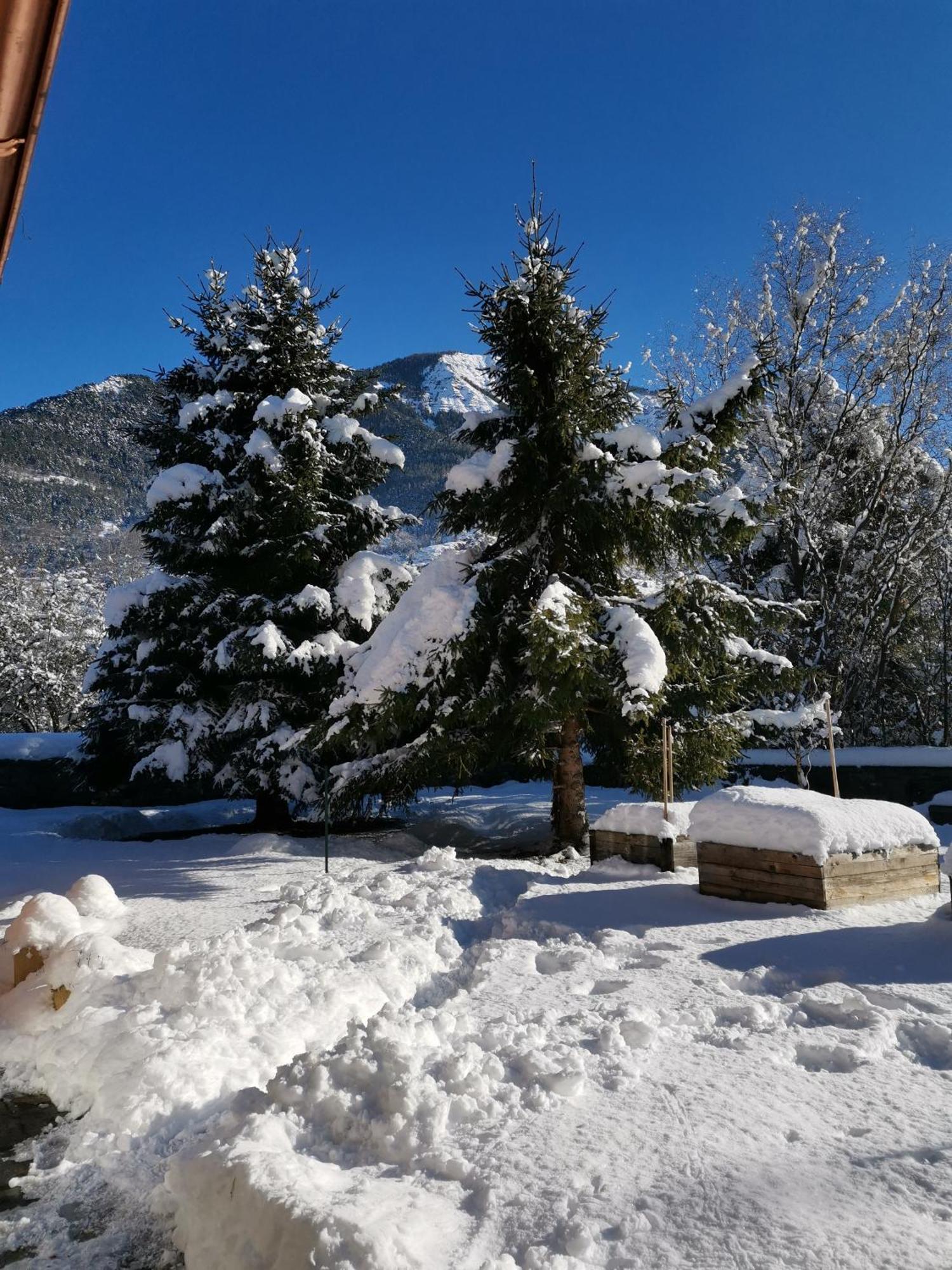 Chalet La Cachette Cyclists & Skiers Le Bourg-dʼOisans المظهر الخارجي الصورة